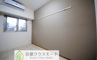 Room  4.3