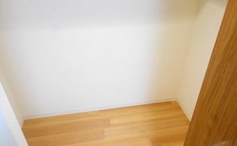 ウォークインクローゼット（内部）