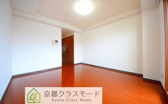 広々9帖の室内空間♪「イオン洛南店」も徒歩2分位♪
