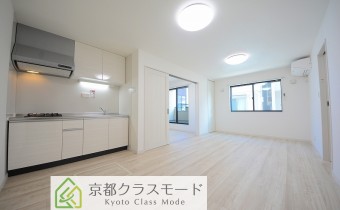 「白系」の明るい室内空間♪ゆとりの住空間は魅力的！