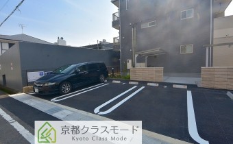 敷地内ガレージ