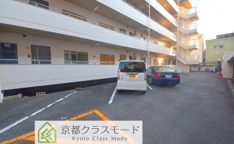 敷地内ガレージ
