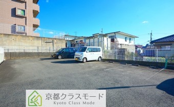 敷地内ガレージ