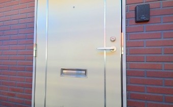 玄関ドア