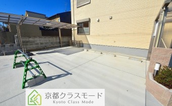 敷地内ガレージ