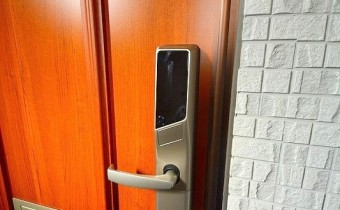 電子ロック錠