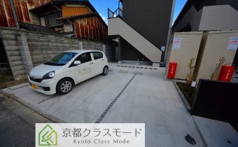 敷地内ガレージ