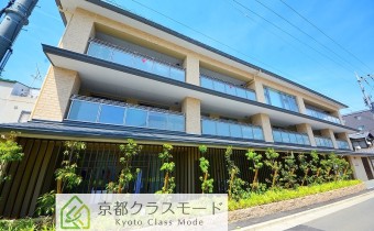 人気の御所東エリアに2019年2月築の築浅です☆