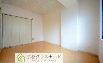 Room6