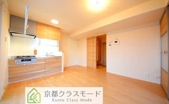 温かみのあるフローリング♪設備も上々！
