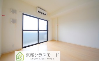 Room7.4