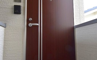 玄関ドア