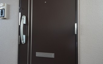玄関ドア