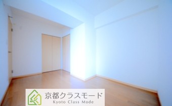 Room6