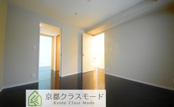 Room 8