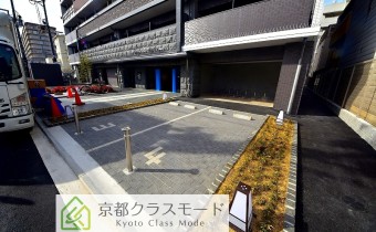 敷地内ガレージ