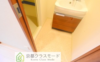 脱衣所※同マンション反転タイプの写真です