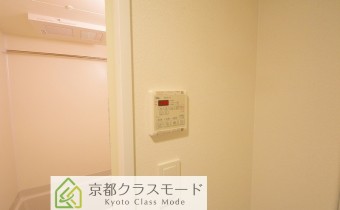 浴室乾燥機のコントローラー※同マンション反転タイプの写真です