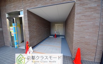 敷地内ガレージ