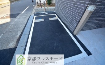 敷地内ガレージ