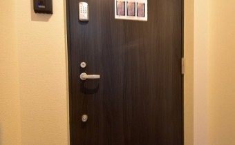 玄関ドア