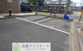 敷地内ガレージ