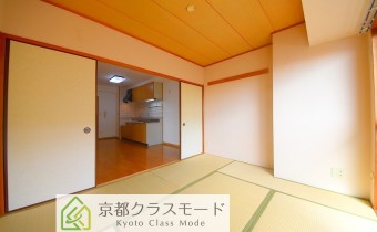 和室 6帖※同マンション別室の反転タイプです