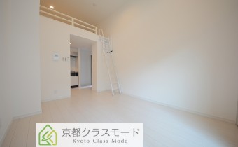 「築浅」ロフト付のセパレート♪
