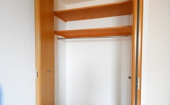 Room 5.8のクローゼット