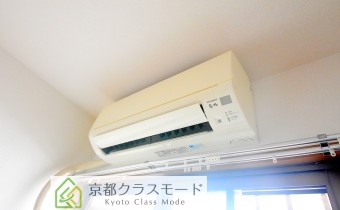 Room 5.8のエアコン