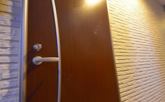 玄関ドア