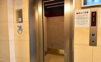 エレベーター