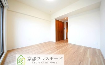 Room8