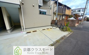 敷地内ガレージ
