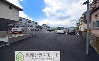 敷地内ガレージ