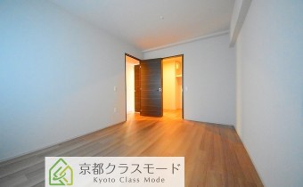 Room 8