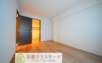 Room 8