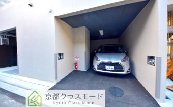 敷地内ガレージ