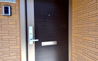玄関ドア