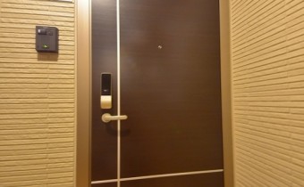 玄関ドア