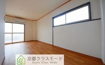 Room 8