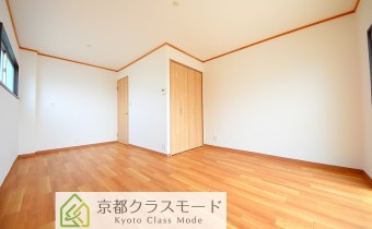 Room 8