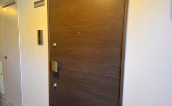 玄関ドア