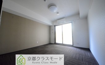 Room8.1