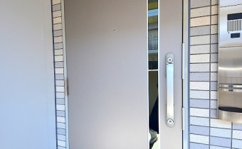 玄関ドア