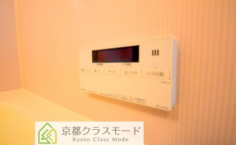 追い焚き機能　※室内写真は同マンション内の618号室のものです。