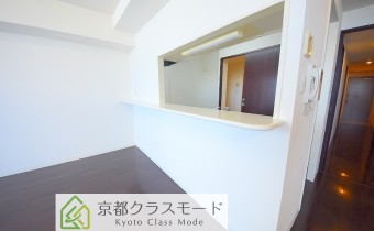 カウンター　※室内写真は同マンション内の618号室のものです。