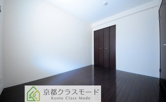 Room 　※室内写真は同マンション内の618号室のものです。