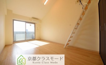 室内　※室内写真はAタイプです。