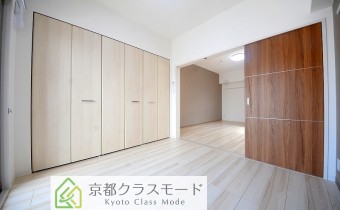 Rooｍ 5